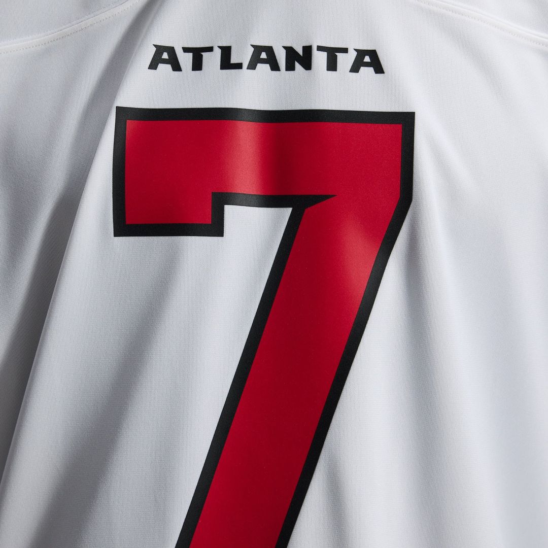 Bijan Robinson Atlanta Falcons Game Jersey - White